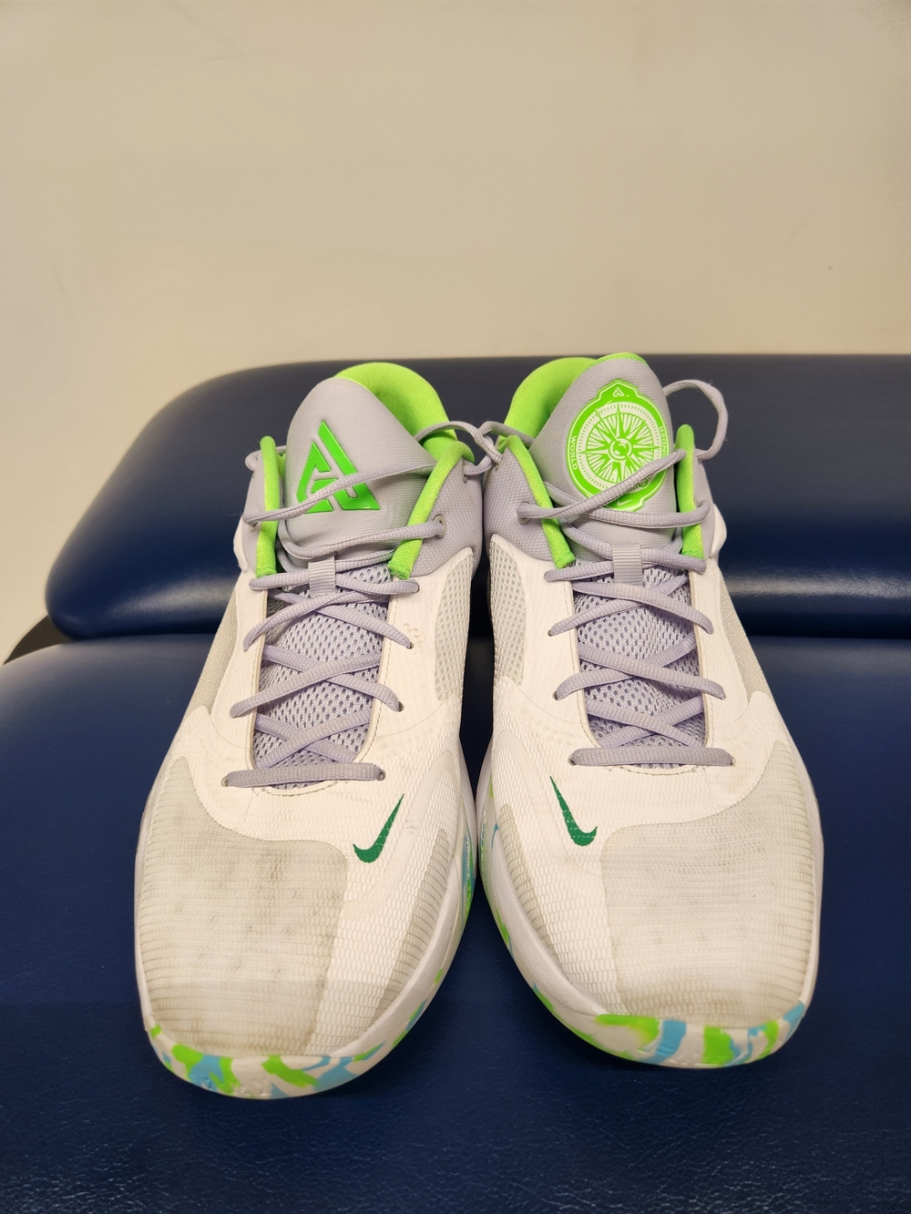 Nike Freak 4 White & Green Athletic Shoes